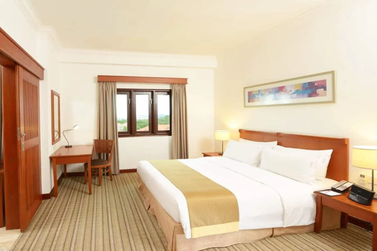 One Bedroom Suite Holiday Inn Resort Batam