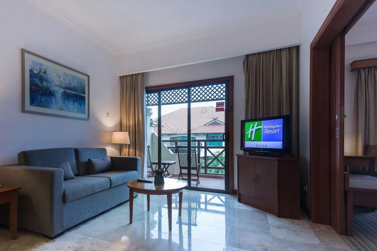 One Bedroom Suite Holiday Inn Resort Batam